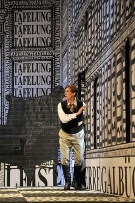 Simon Lima Holdsworth