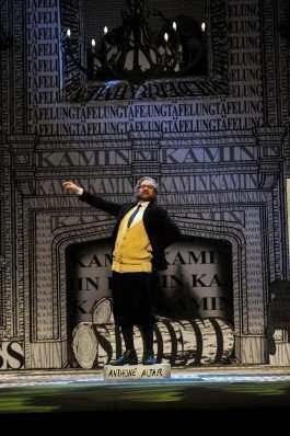 Simon Lima Holdsworth